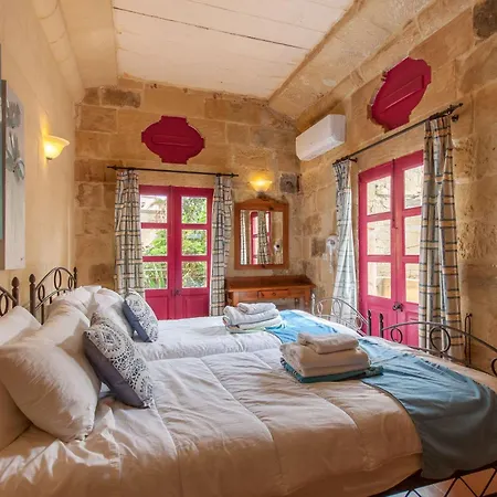 Βίλα Gozitan Farmhouse Pool & Jacuzzi - Pp 2 - Happy Il-Wilga